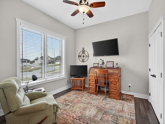5th image of 2357 Stonewood Ct SW