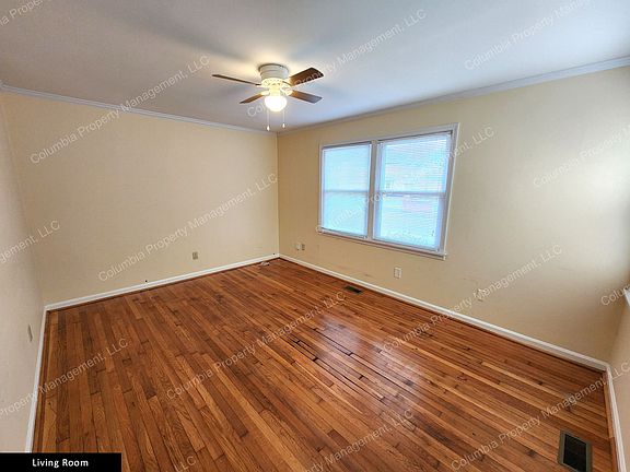 3rd image of 3400 Rosewood Dr