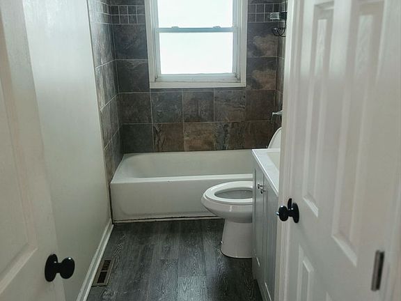 5th image of 3250 Roesner Dr