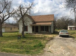 321 College St, Italy, TX 76651