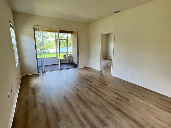 4th image of 580 Remington Green Dr SE #101
