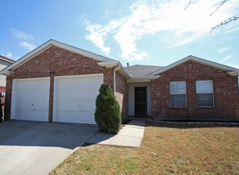 1st image of 2412 Eagle Mountain Dr