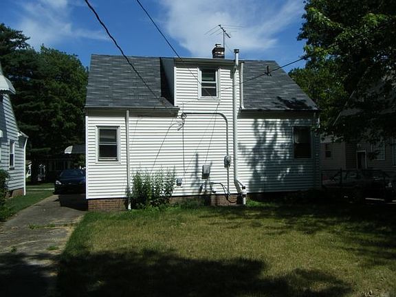 2nd image of 326 Huntmere Dr