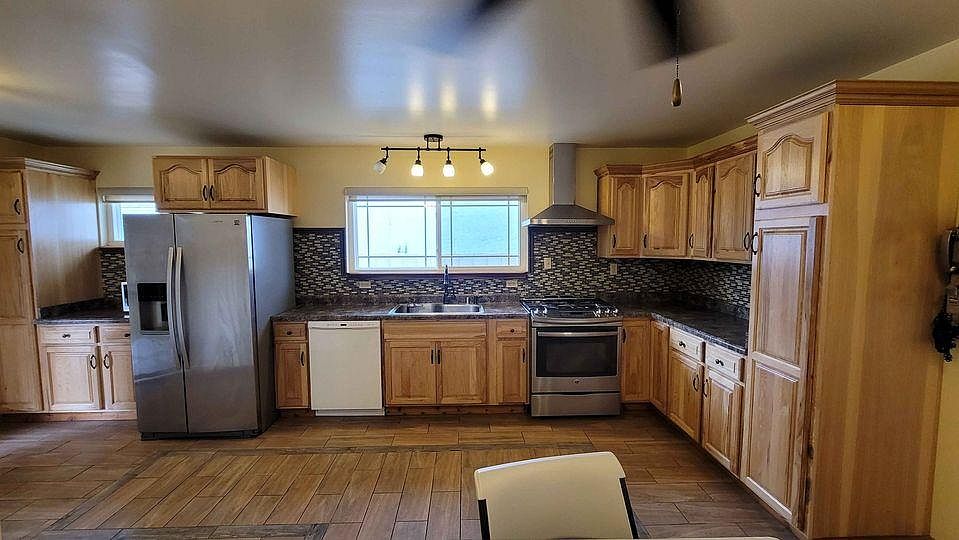 1st image of 75 Eastwood Ct