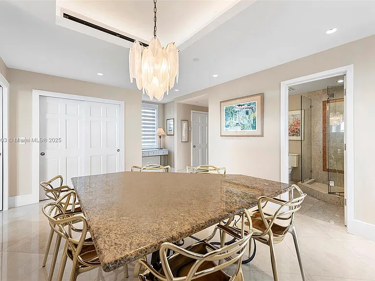 19253 Fisher Island Dr #19253 — Photo 15