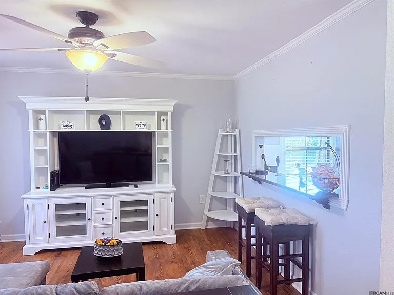 10296 W Winston Ave #8 — Photo 3