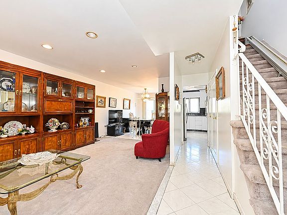 4th image of 2739 E 63rd St