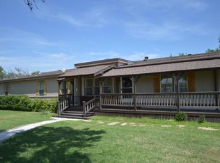 98 Wilkerson Ave, Groom, TX 79039