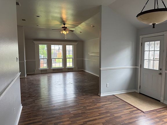4th image of 725 Cooper Ln