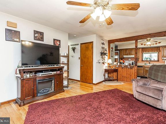5th image of 121 Nevins Way