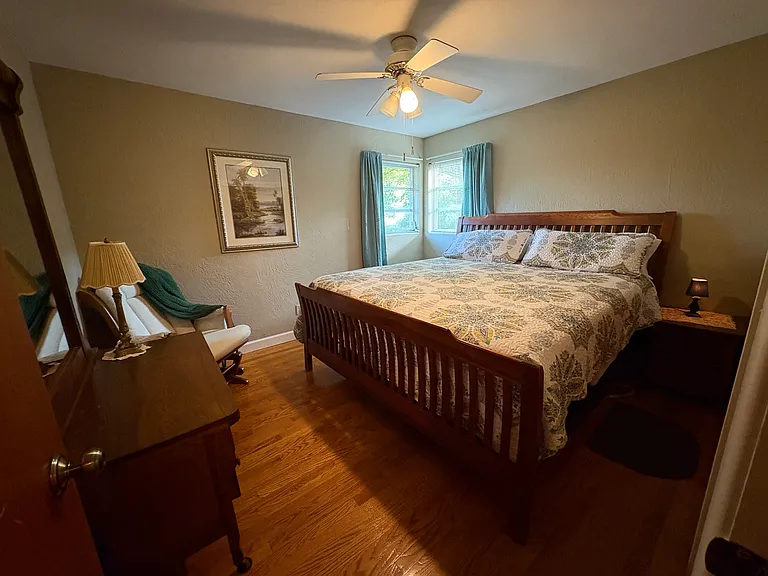 1135 Magnolia Ave — Photo 9
