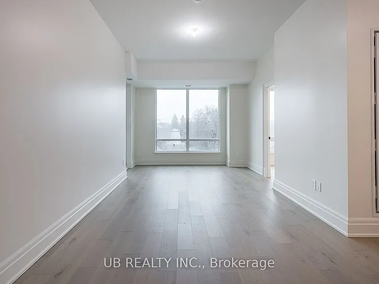 1451 Wellington St W #405 — Photo 11