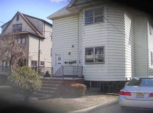 792 Edgewood Ln #1, Fort Lee, NJ 07024
