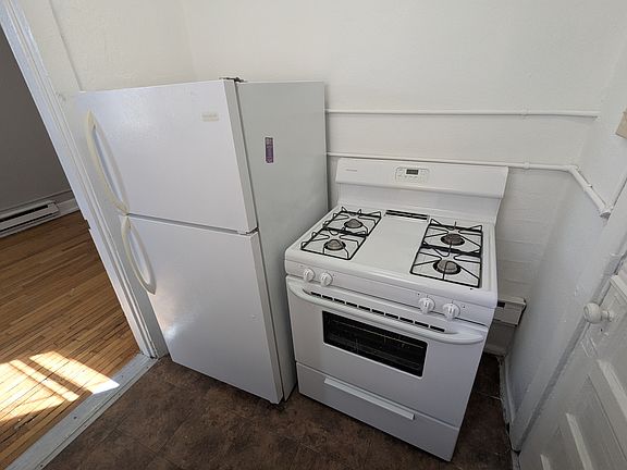 3rd image of 2600 Bellevue Ave APT D