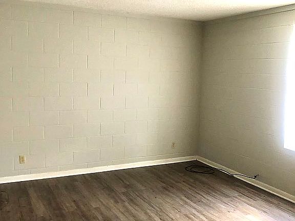 3rd image of 401 E Texas St APT 8