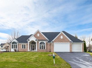 1266 Thistleberry Ln, Webster, NY 14580