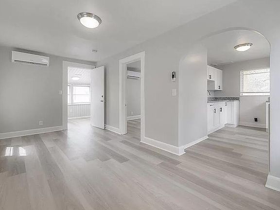 5th image of 4749 2nd Ave N #C