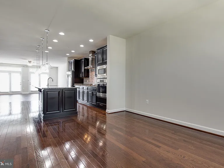 7311 Taylors Hill Ln — Photo 14