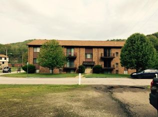 4 Glen Hollin Dr #L, Wheeling, WV 26003