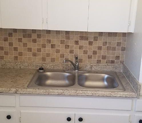 3rd image of 3231 Frankfort Ave #8