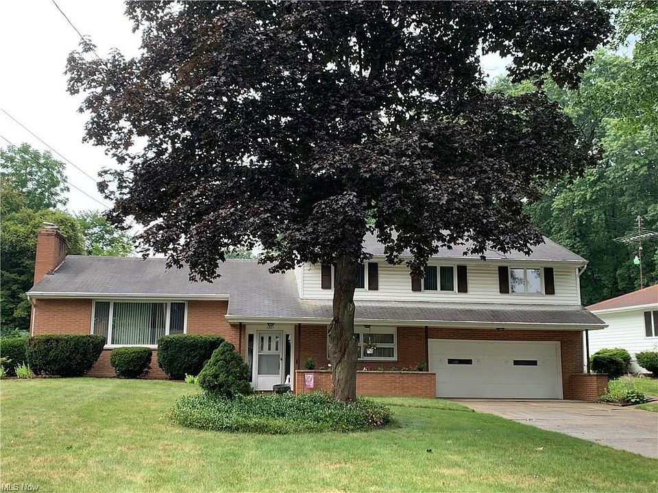 1st image of 1201 Pleasant Valley Dr NE