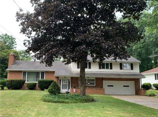 1201 Pleasant Valley Dr NE, Warren, OH