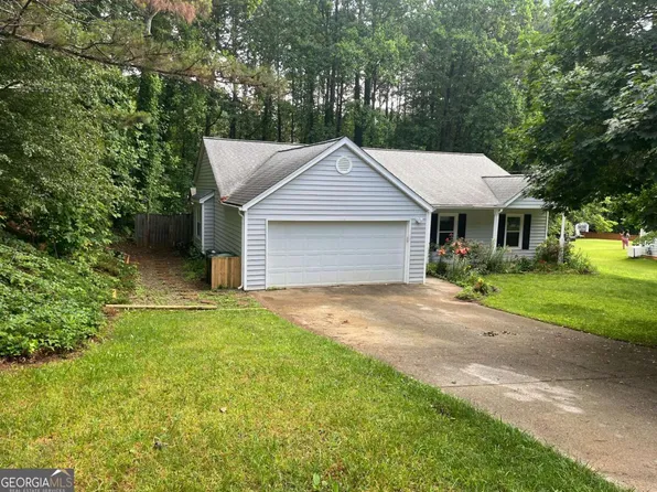 185 Colemans Bluff Dr, Woodstock, GA 30188