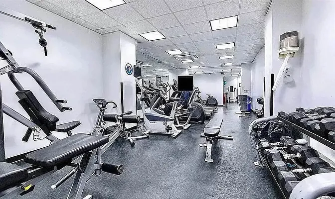 Rented by Manhattan Realty Group | media 7