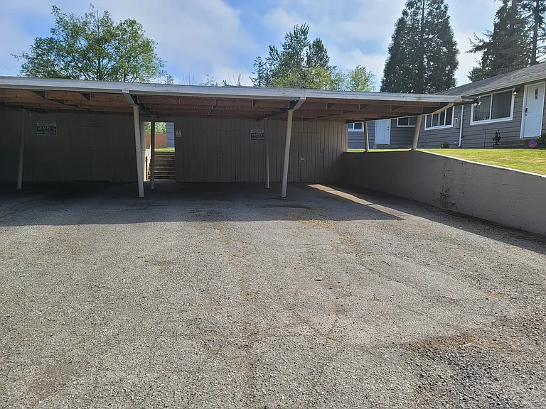 Washington Way — Photo 22