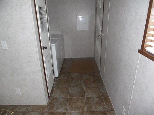 5th image of 250 Brookside Mnr