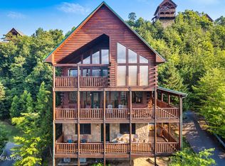 1926 Starr View Dr, Sevierville, TN 37876