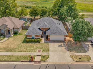 11108 SW 8th St, Yukon, OK 73099