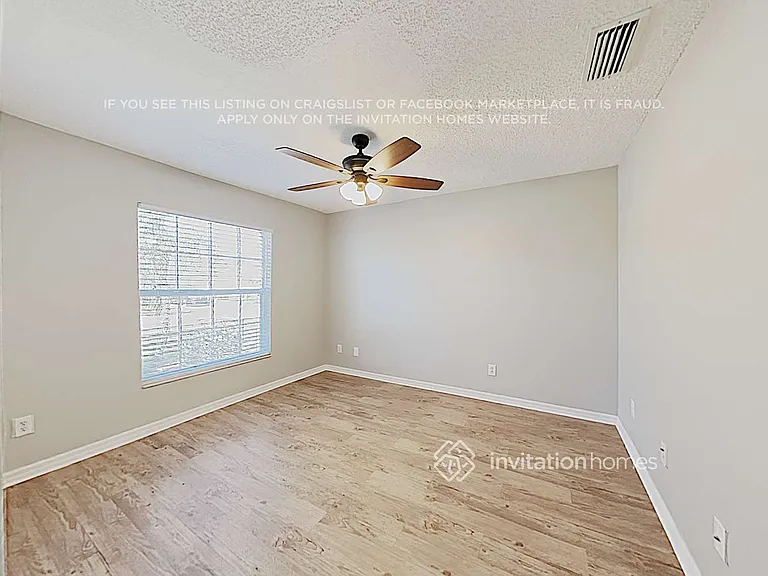 2107 Deercroft Dr — Photo 10