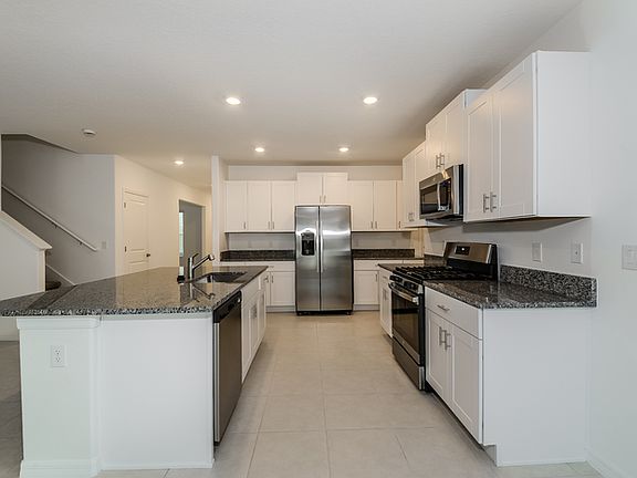 5th image of 8538 41st Ave E