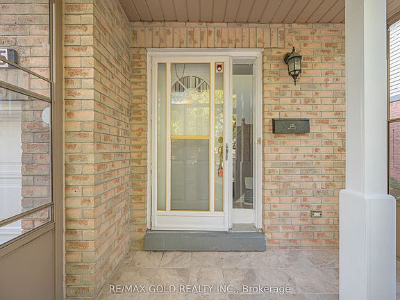 4th image of 15 Amazon Ct