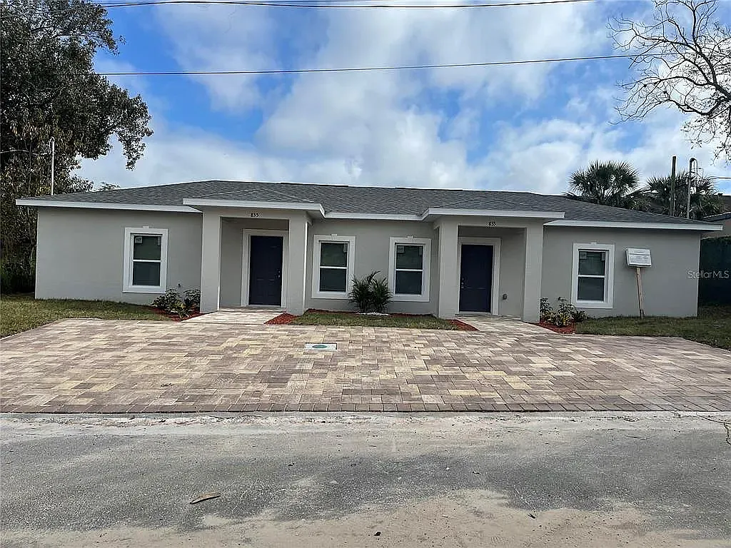 833 is right side of duplex - 833 N Stella Ave #833