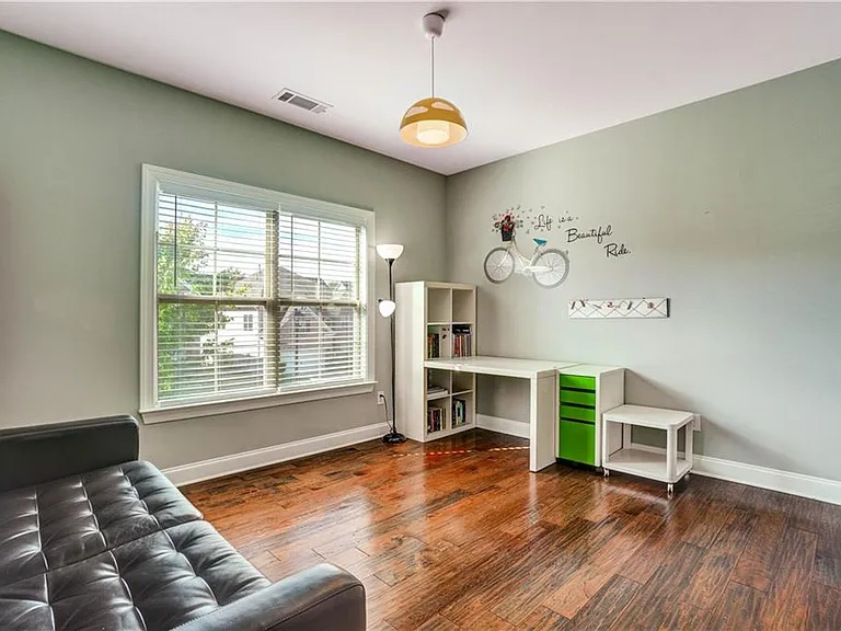 633 Leland Pkwy — Photo 31