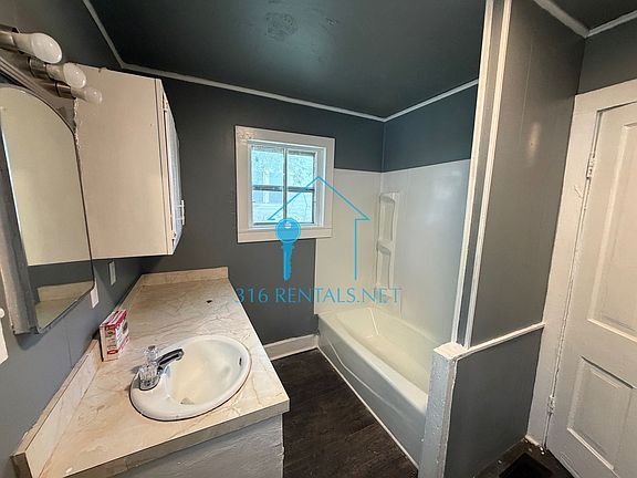 2nd image of 508 W 5th St