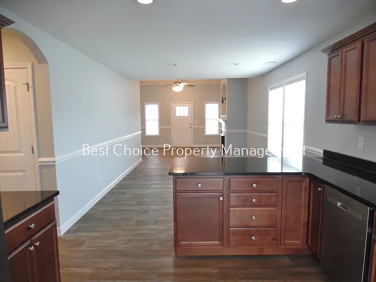 1386 Romany Ct — Photo 6
