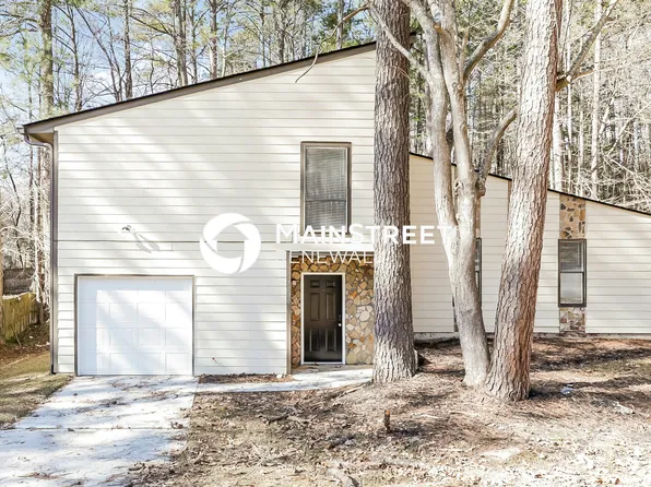 7000 Merrywood Dr, Fairburn, GA 30213