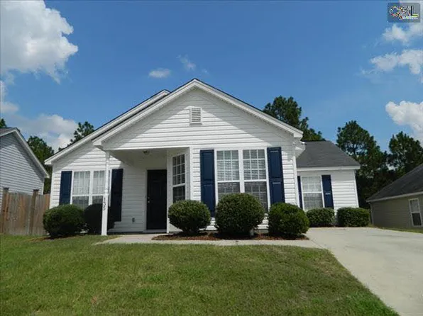135 Savannah Hills Dr, Lexington, SC 29073