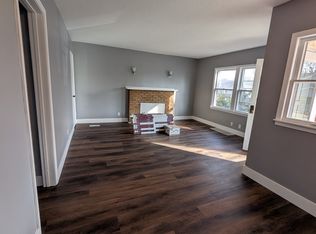 621 SW Oakley Ave, Topeka, KS 66606