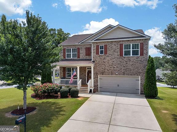 2nd image of 408 Aviary Ln
