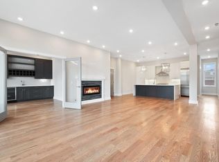 1530 N Halsted St #PENTHOUSE, Chicago, IL 60642