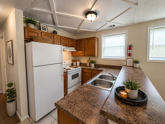4th image of 5971-5973 Peco Ln #5973-B