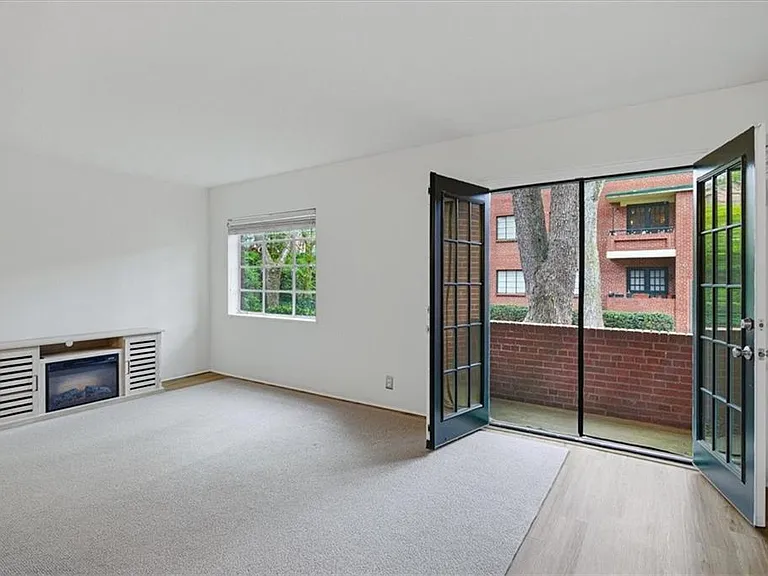 1381 Normandy Dr NE #2 — Photo 6