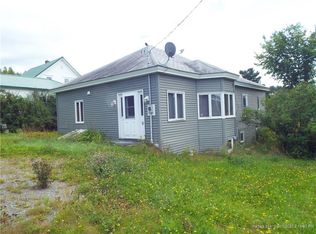 9 Donworth St, Stockholm, ME 04783