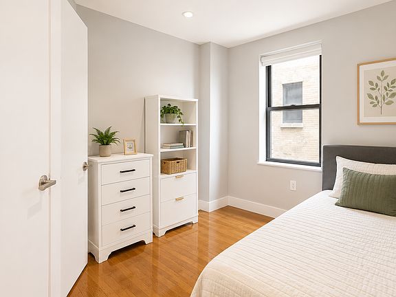 2nd image of 440 Audubon Ave #23