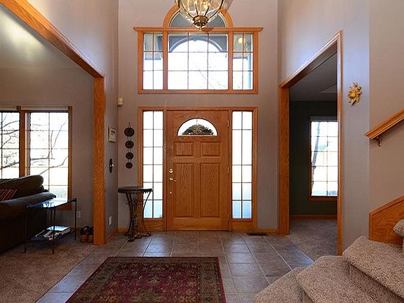 5th image of 17891 Hickory Cir