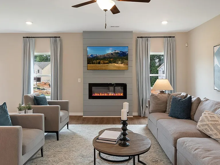 4830 Elm Leaf Dr SW — Photo 3